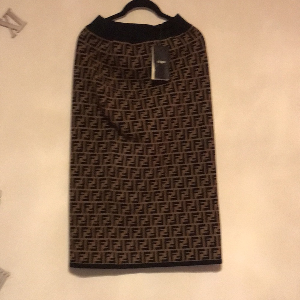 ✨ Authentic FENDI Brown Zucca Monogram Intarsia Knit Pencil Skirt – Size 46 ✨ - Picture 6 of 11
